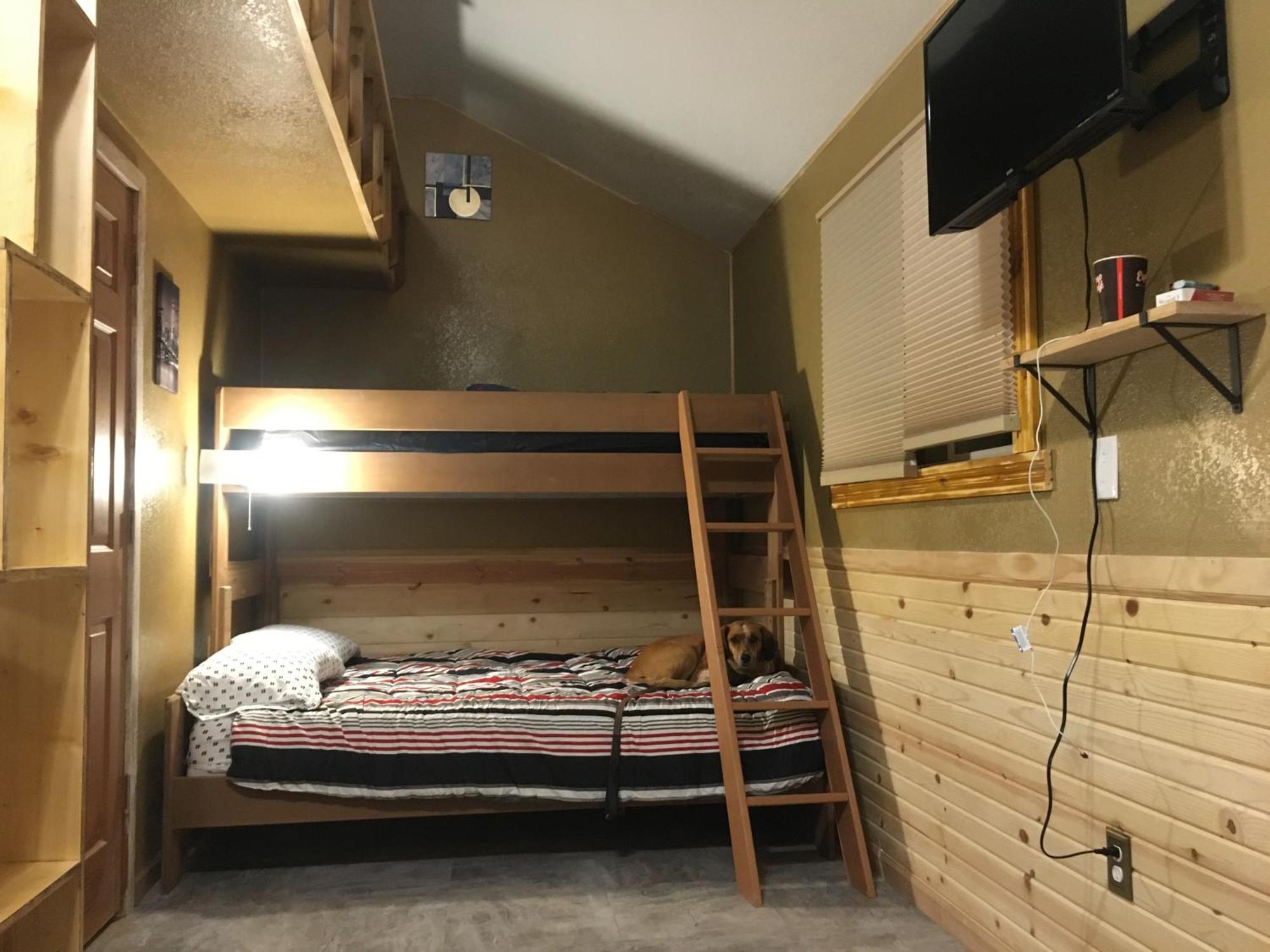 New Cabin 1 Car Rental Available Кастер Экстерьер фото