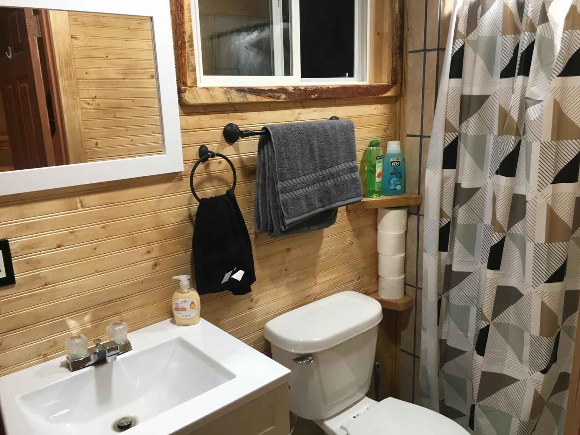 New Cabin 1 Car Rental Available Кастер Экстерьер фото